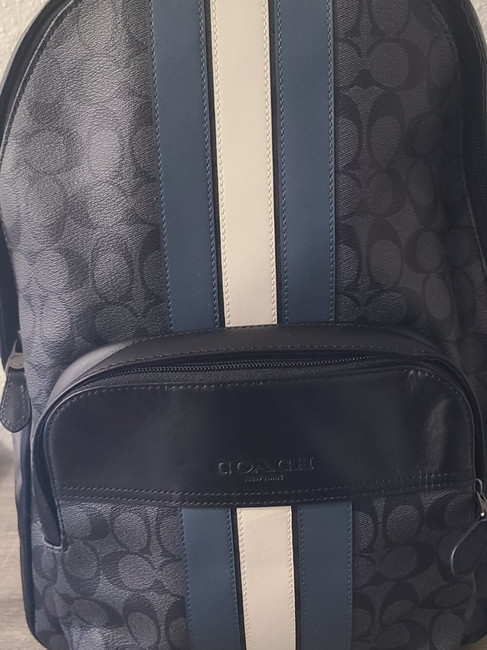 ✨ Brand New Coach Backpack – Blue, White, Black & Gray | Never Worn | Discounted - Picture 2 of 4